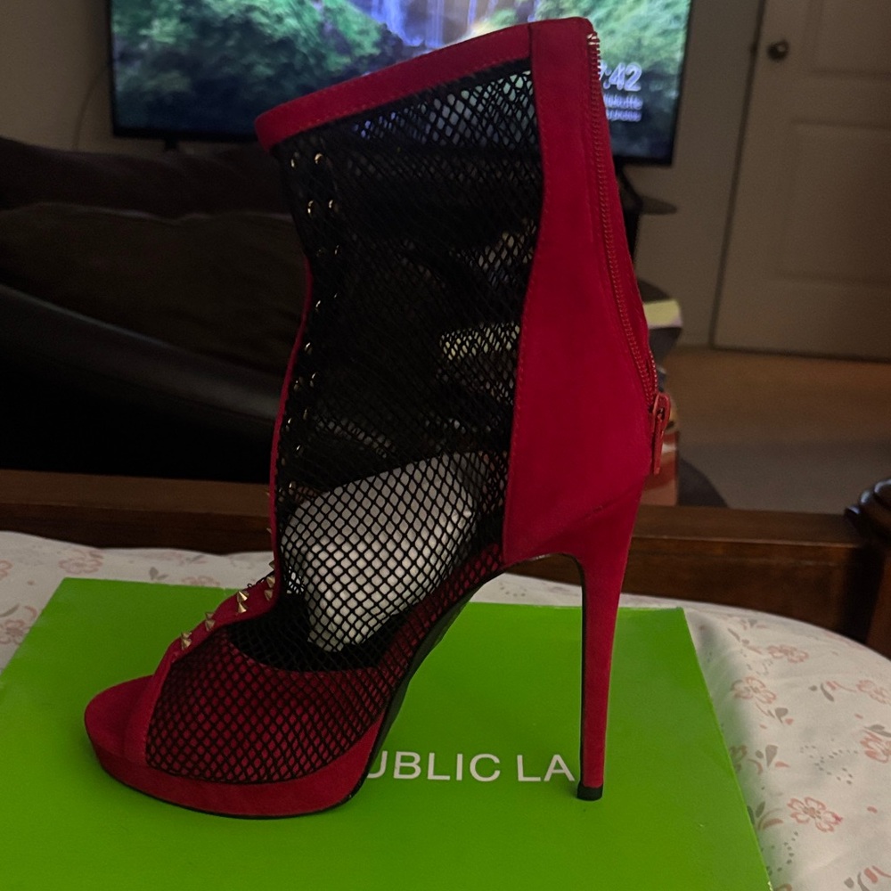 Shoe Republic LA Red and Black Stiletto Heels
